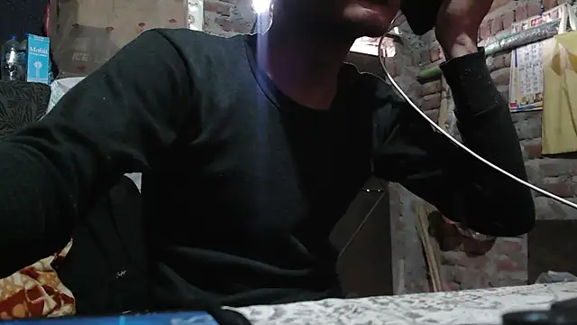 Snapshot of Dreamdaze2025 chatting on February 18, 2026, 6:00 am Dreamdaze2025 online show from February 18, 2026, 6:00 am