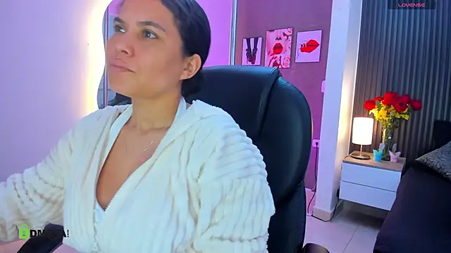 natasha  jackson online show from April 15, 2026, 11:59 am