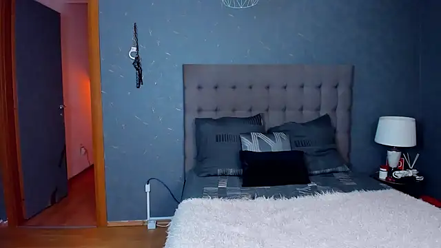 AmyCubes online show from November 8, 2025, 11:58 am