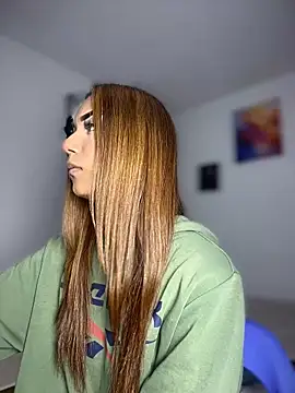 Snapshot of Nikol_Rang__ chatting on March 2, 2026, 6:15 pm Nikol Rang online show from March 2, 2026, 6:15 pm