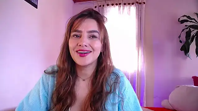 Snapshot of Lu_perez chatting on October 2, 2025, 5:05 pm Lu perez online show from October 2, 2025, 5:05 pm