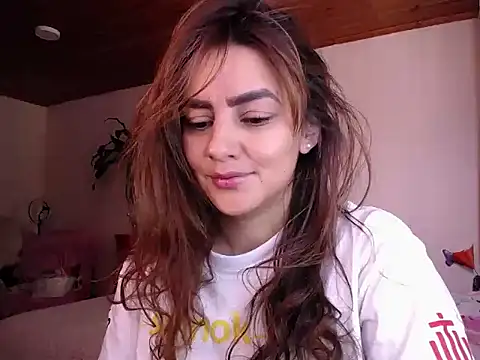 Snapshot of Lu_perez chatting on September 15, 2025, 4:51 pm Lu perez online show from September 15, 2025, 4:51 pm