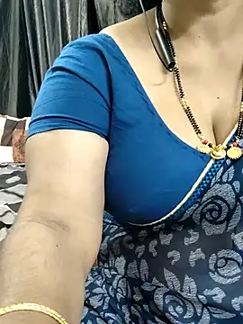 bhuvana555 online show from February 3, 2026, 6:51 am