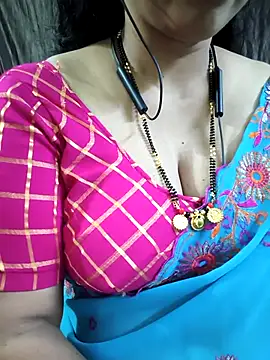 Snapshot of bhuvana555 chatting on April 21, 2026, 5:30 pm bhuvana555 online show from April 21, 2026, 5:30 pm