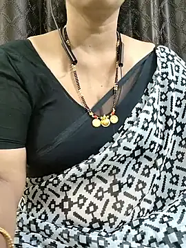 bhuvana555 online show from September 27, 2025, 6:25 pm