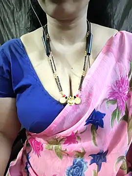 Snapshot of bhuvana555 chatting on April 26, 2026, 5:21 pm bhuvana555 online show from April 26, 2026, 5:21 pm
