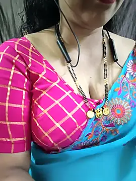 Snapshot of bhuvana555 chatting on May 7, 2026, 5:22 am bhuvana555 online show from May 7, 2026, 5:22 am