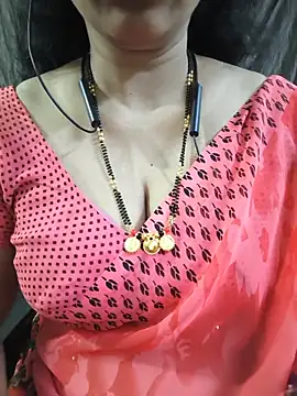 Snapshot of bhuvana555 chatting on May 16, 2026, 5:17 am bhuvana555 online show from May 16, 2026, 5:17 am