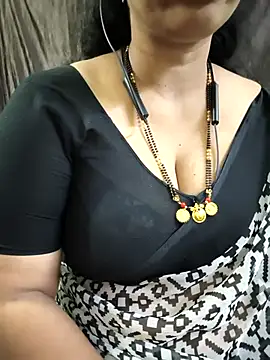 Snapshot of bhuvana555 chatting on April 11, 2026, 4:54 pm bhuvana555 online show from April 11, 2026, 4:54 pm