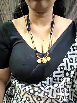 Snapshot of bhuvana555 chatting on April 19, 2026, 5:03 pm bhuvana555 online show from April 19, 2026, 5:03 pm