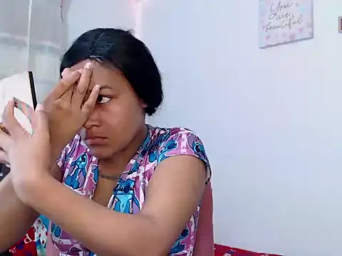 katty ebonny online show from October 21, 2025, 3:39 am