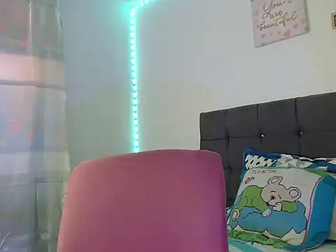 katty ebonny online show from November 13, 2025, 8:13 pm