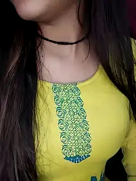 Sreya213 online show from January 26, 2025, 11:18 pm