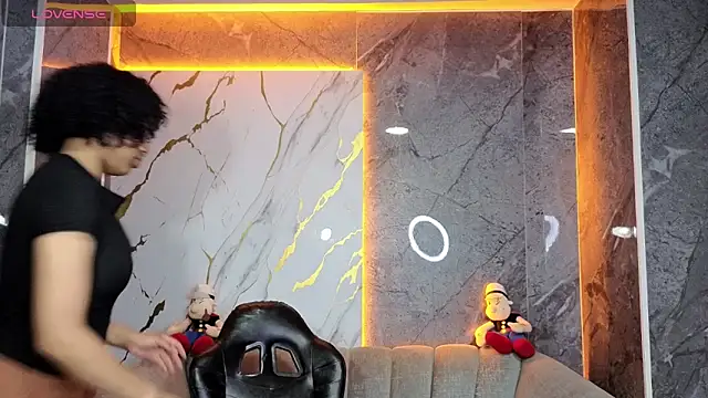 Violeth b online show from March 29, 2026, 1:02 pm