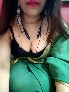 Snapshot of payal9038 chatting on February 22, 2025, 12:18 pm payal9038 online show from February 22, 2025, 12:18 pm