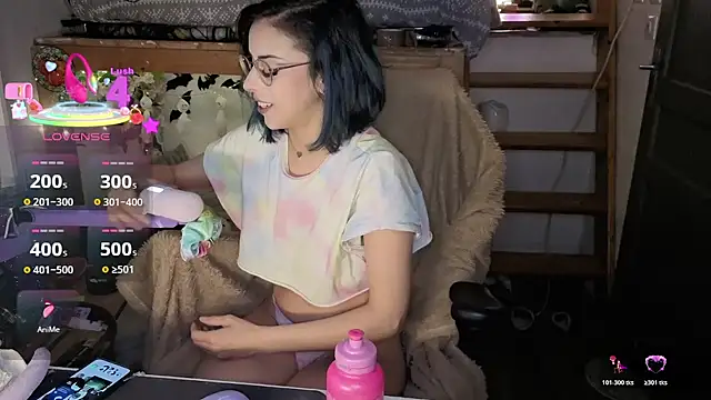 LisandreLaVenale online show from April 11, 2026, 10:24 pm