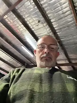 Snapshot of ausbod chatting on March 30, 2026, 6:42 pm ausbod online show from March 30, 2026, 6:42 pm