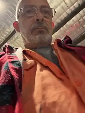 Snapshot of ausbod chatting on March 28, 2026, 5:14 pm ausbod online show from March 28, 2026, 5:14 pm