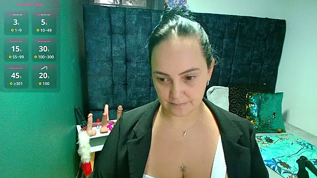 Snapshot of veronicabbw chatting on February 12, 2026, 12:16 pm veronicabbw online show from February 12, 2026, 12:16 pm