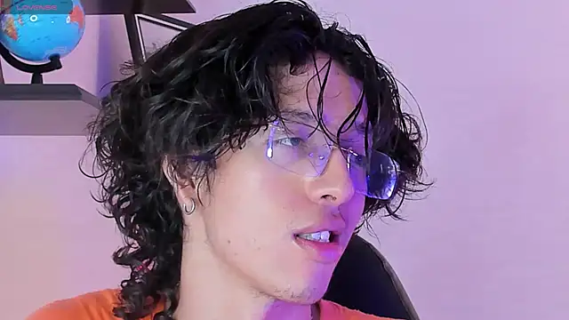Snapshot of manu_vera chatting on September 24, 2025, 7:42 pm manu vera online show from September 24, 2025, 7:42 pm