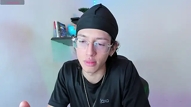 manu vera online show from October 25, 2025, 4:22 am