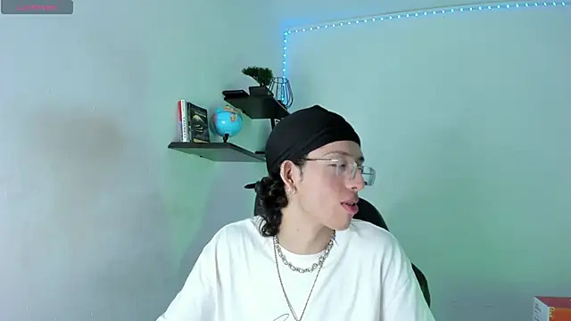 manu vera online show from November 6, 2025, 2:15 am