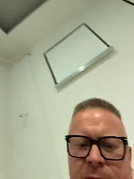 swingr online show from April 13, 2026, 11:20 pm