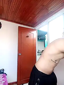 Gatohot23 online show from March 9, 2025, 1:48 pm