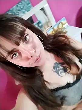 lucylovles online show from November 13, 2025, 9:19 pm