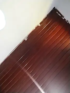 lucylovles online show from November 24, 2025, 4:18 pm