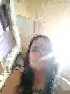 lucylovles online show from December 4, 2025, 8:13 am