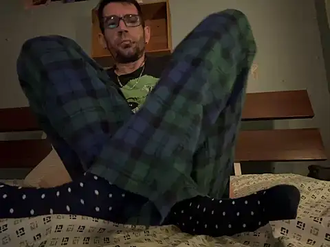 Snapshot of jerkoffjoe42084 chatting on March 19, 2025, 1:43 am jerkoffjoe42084 online show from March 19, 2025, 1:43 am