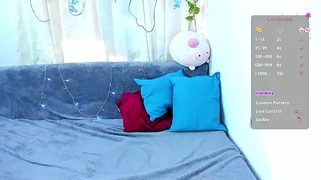 Snapshot of Tanishe_Q chatting on February 12, 2025, 10:15 pm Tanishe Q online show from February 12, 2025, 10:15 pm