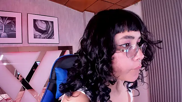 Snapshot of Haru_Bonny chatting on February 28, 2026, 9:58 pm Haru Bonny online show from February 28, 2026, 9:58 pm