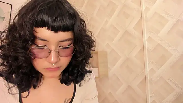 Snapshot of Haru_Bonny chatting on February 7, 2026, 8:06 pm Haru Bonny online show from February 7, 2026, 8:06 pm