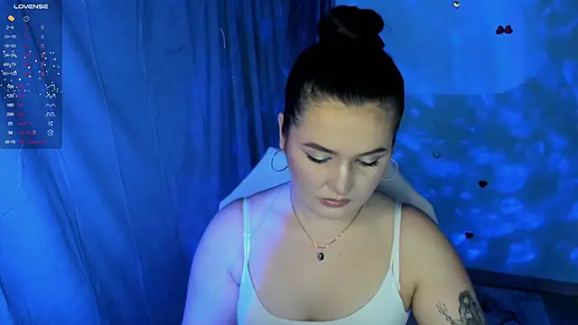 Lei White online show from October 1, 2025, 6:56 pm