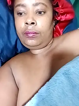 2Sweetysmile online show from February 17, 2026, 12:13 pm