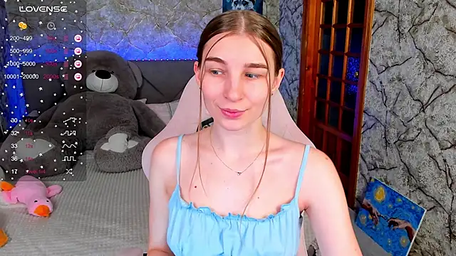 Snapshot of _flowersweeet_ chatting on February 25, 2026, 3:56 pm flowersweeet online show from February 25, 2026, 3:56 pm