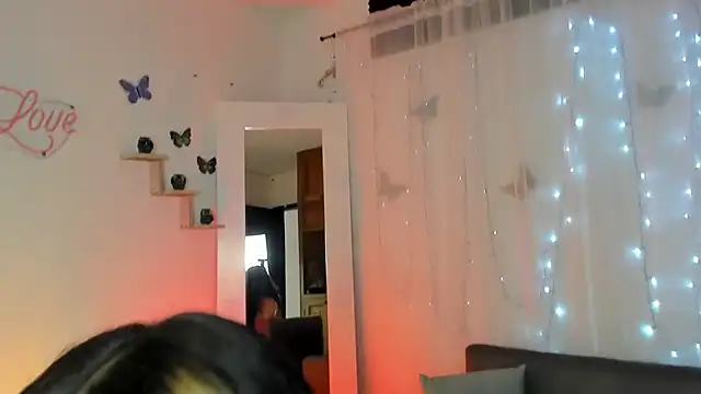 Snapshot of Alaia_Love77 chatting on March 12, 2025, 7:25 pm Alaia Love77 online show from March 12, 2025, 7:25 pm