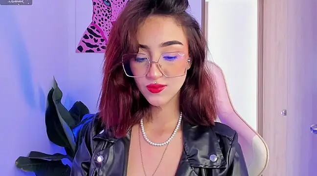 MelodieRoy online show from January 31, 2025, 2:28 pm