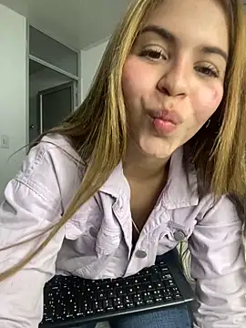 Snapshot of Mary_ivett chatting on February 17, 2025, 7:01 pm Mary ivett online show from February 17, 2025, 7:01 pm