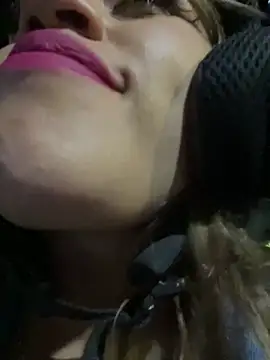 perlita05 online show from January 7, 2026, 12:59 am