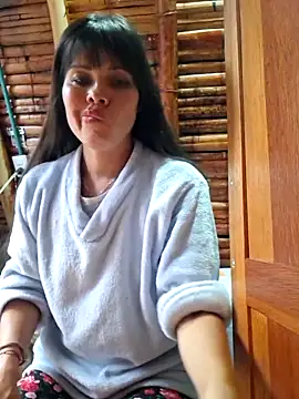 Snapshot of amazonafit_ chatting on May 20, 2026, 5:10 pm amazonafit online show from May 20, 2026, 5:10 pm