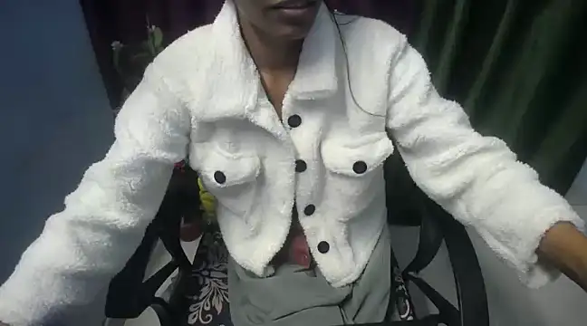 Neha7999 online show from December 5, 2024, 3:12 pm