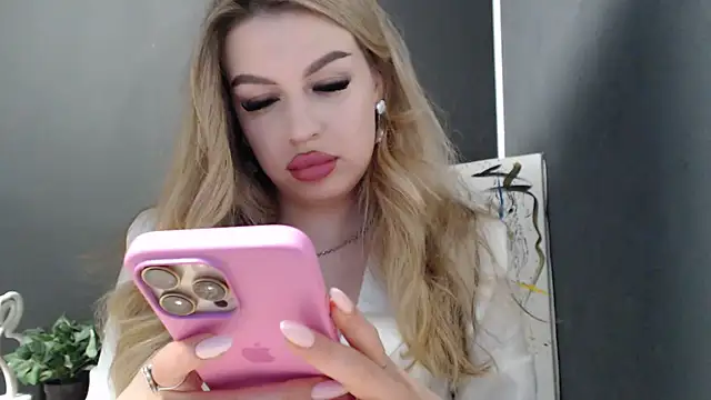 Snapshot of Your_Jessy chatting on May 21, 2026, 12:13 pm Your Jessy online show from May 21, 2026, 12:13 pm