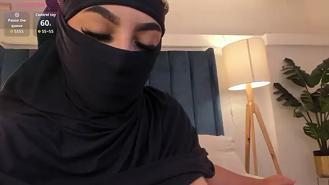 Snapshot of _malih_ chatting on February 12, 2026, 1:00 pm malih online show from February 12, 2026, 1:00 pm