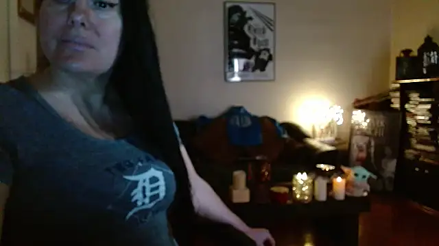 mandaloriangirls online show from March 11, 2026, 8:03 pm