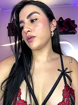 anniemorgan01 online show from November 6, 2025, 1:20 am