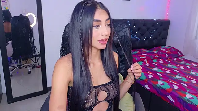 JulietaCheerr online show from December 5, 2025, 2:04 pm