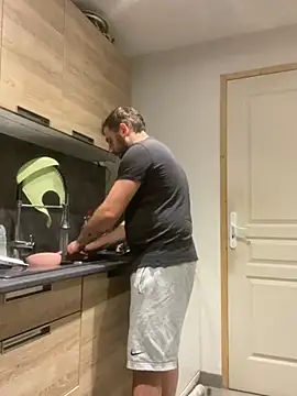 x-6-chouchou online show from January 11, 2025, 5:40 pm